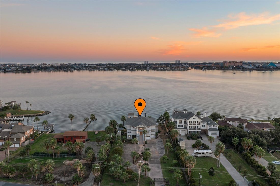 House in Galveston, Texas, United States 4 - 18585080