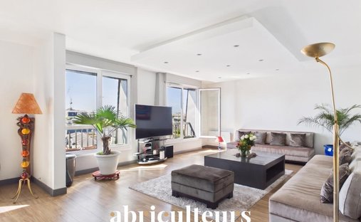 Apartment in Bordeaux Victor Hugo, Charenton-le-Pont, France 1