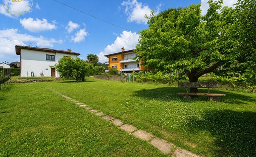 House in Mendrisio, Ticino, Switzerland 1