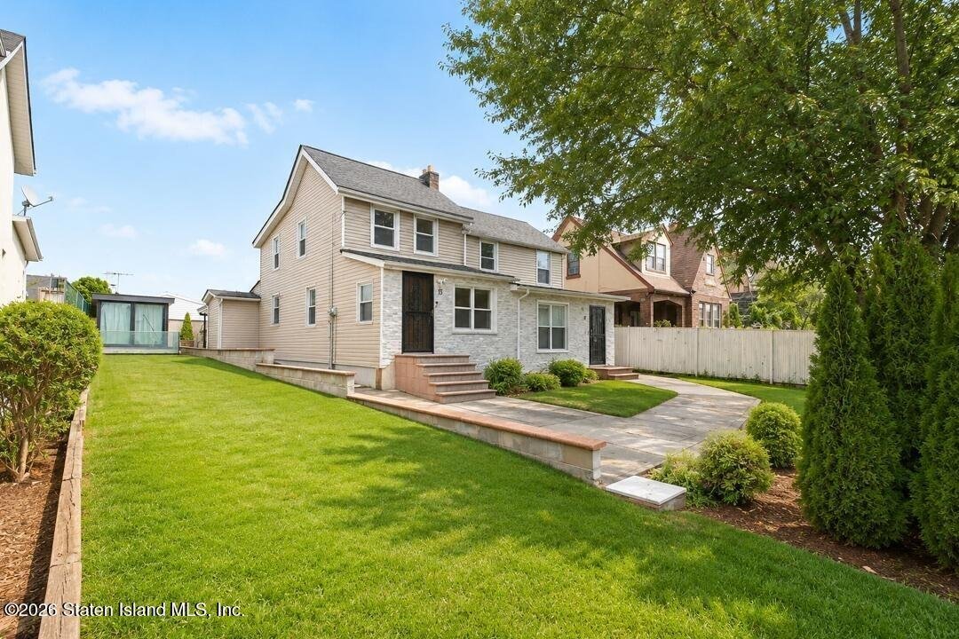 House in New York, New York, United States 2 - 18580883