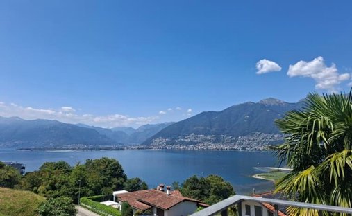 House in Gambarogno, Ticino, Switzerland 1