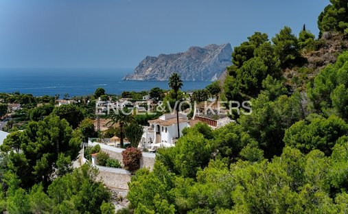 Land in Moraira, Teulada, Valencian Community 1