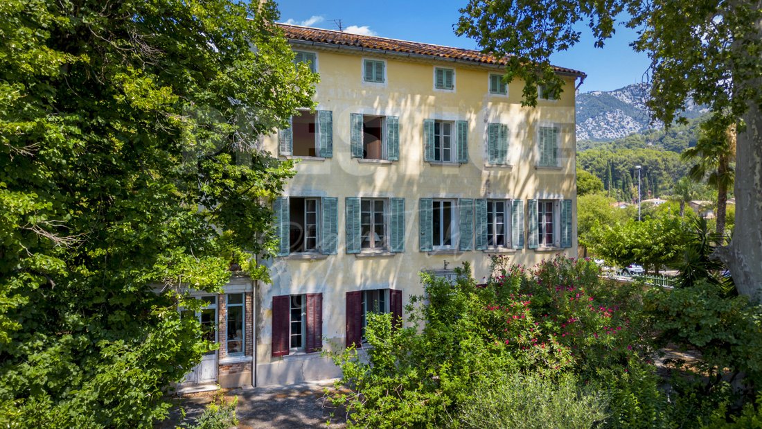 House in Valette Nord, La Valette-du-Var, France 2 - 18584319