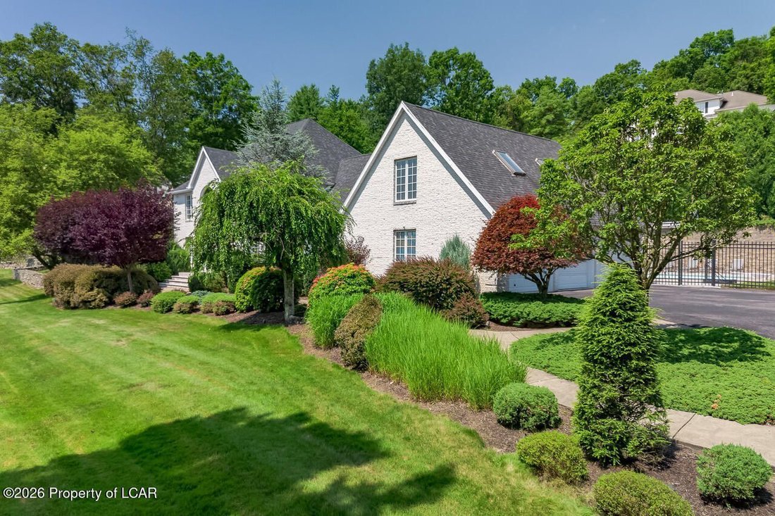 House in Shavertown, Pennsylvania, United States 1 - 18586019