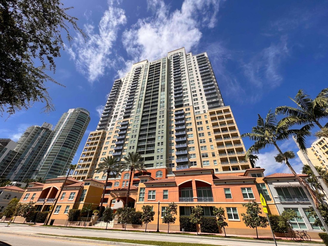 Condo in Miami Beach, Florida, United States 1 - 18584305