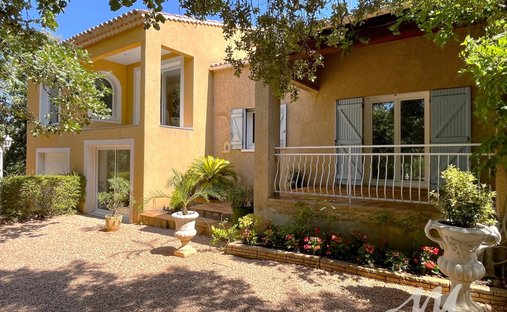 Maison à Tavernes, Provence-Alpes-Côte d'Azur, France 1
