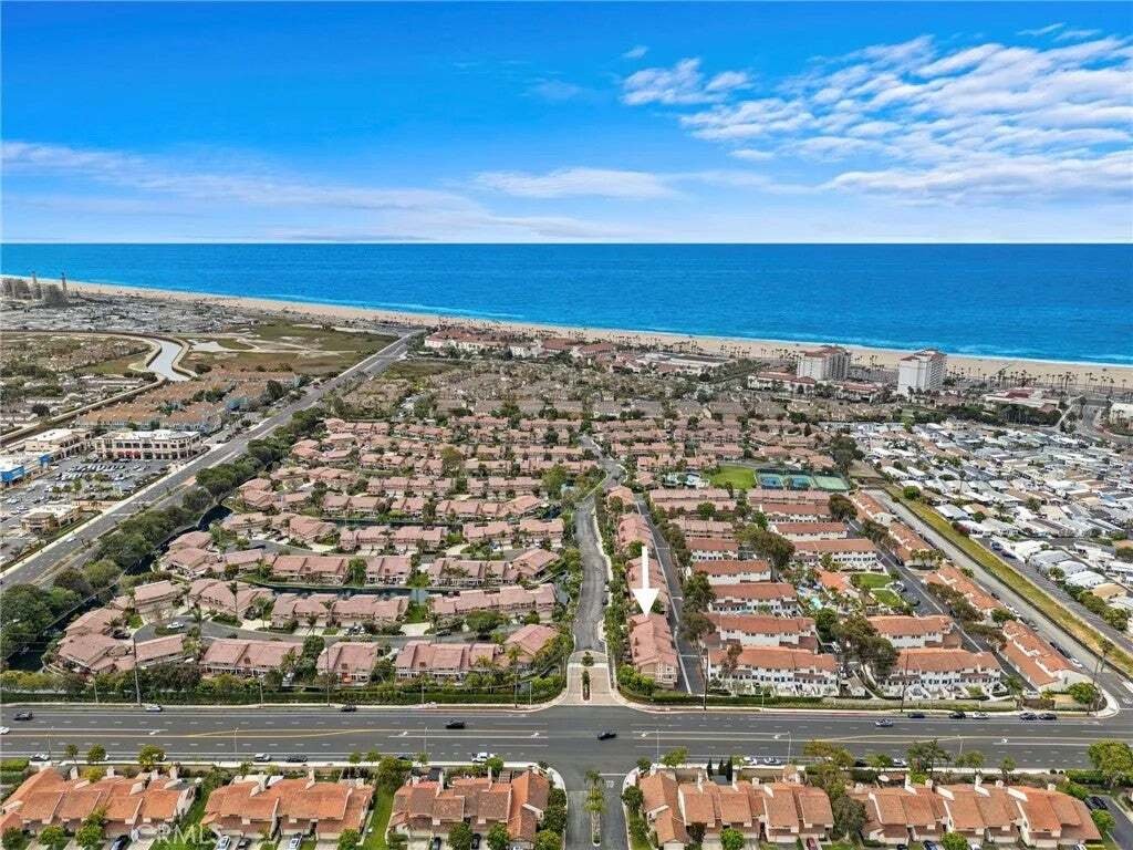 Townhouse in Huntington Beach, California, United States 3 - 18354859