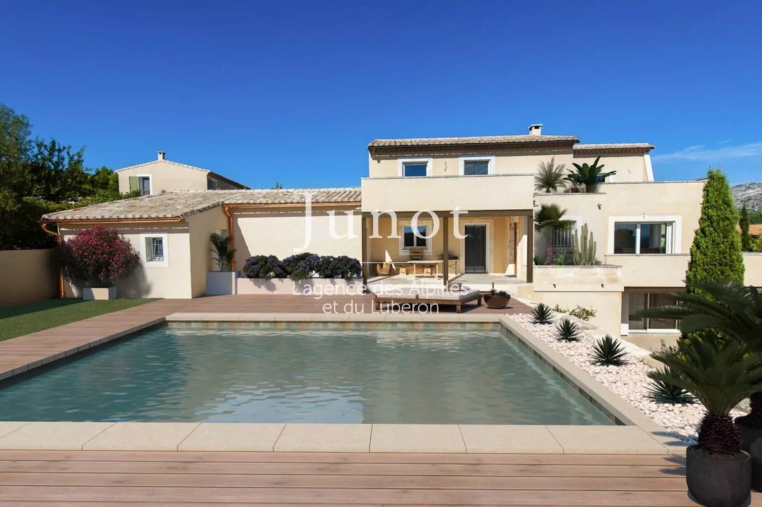 House in Aureille, Provence-Alpes-Côte d'Azur, France 1 - 18582472