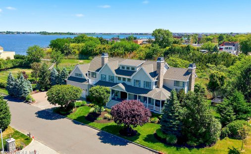 House in Monmouth Beach, New Jersey, United States 1