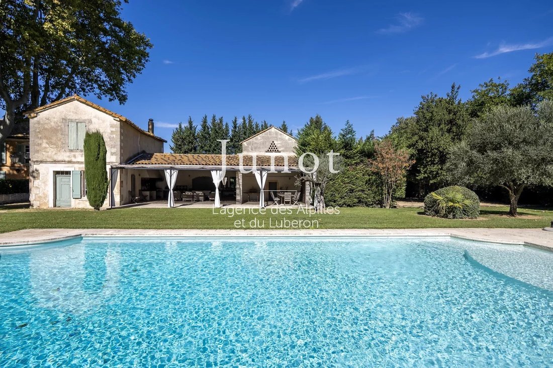 House in Arles, Provence-Alpes-Côte d'Azur, France 2 - 18582466