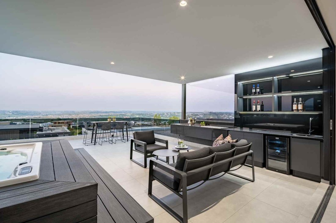 House in Halfway House Estate, Gauteng, South Africa 5 - 18581445