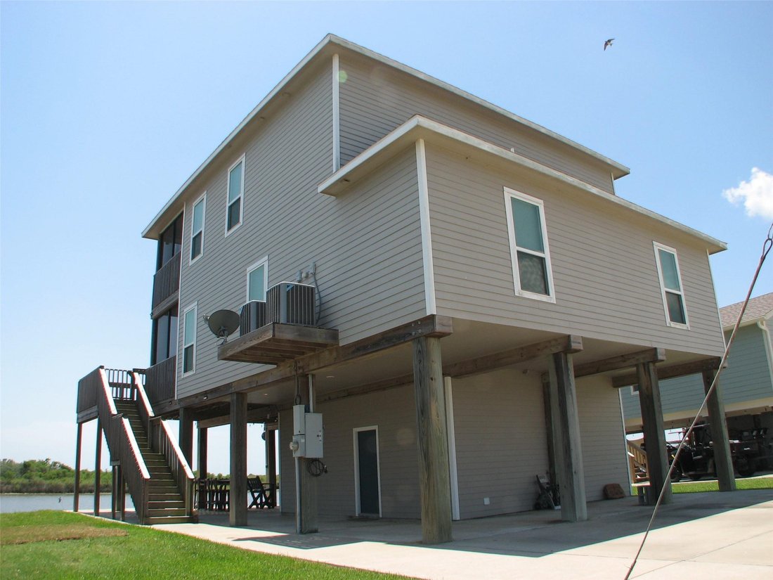 House in Freeport, Texas, United States 4 - 18585102