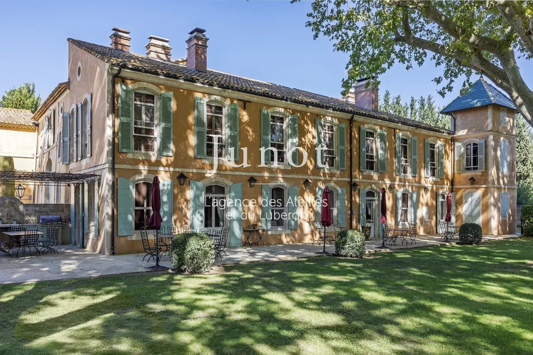 House in Arles, Provence-Alpes-Côte d'Azur, France 1 - 18582466
