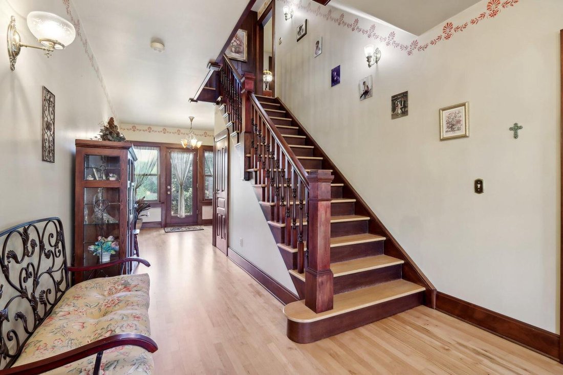 House in Mukwonago, Wisconsin, United States 3 - 18583996