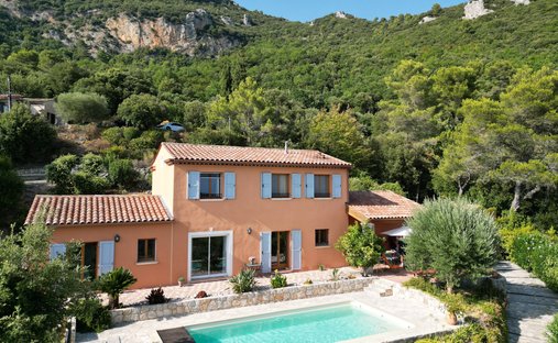 Villa in Tourrettes-sur-Loup, Provence-Alpes-Côte d'Azur, France 1