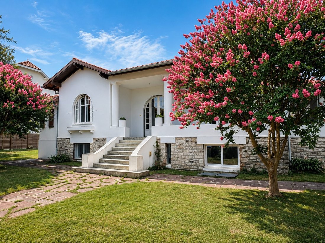 House in Anglet, Nouvelle-Aquitaine, France 3 - 18586163