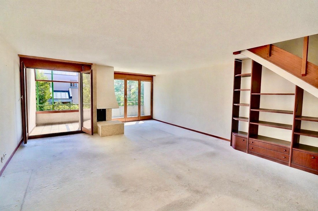 Apartment in Nyon, Vaud, Switzerland 1 - 18581082