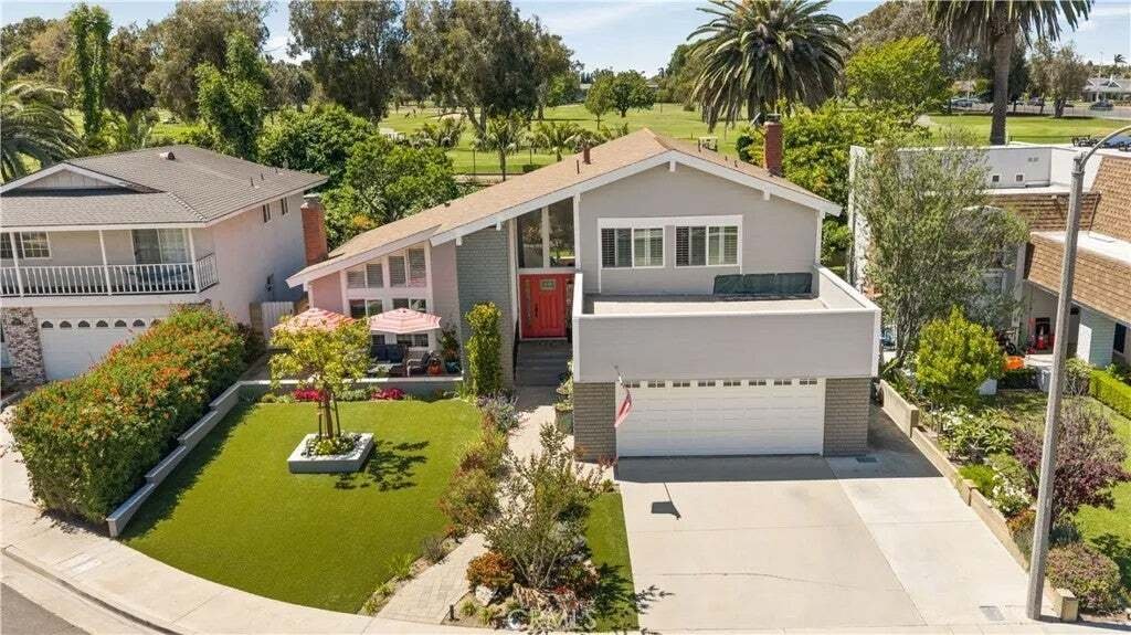 House in Huntington Beach, California, United States 3 - 17752723