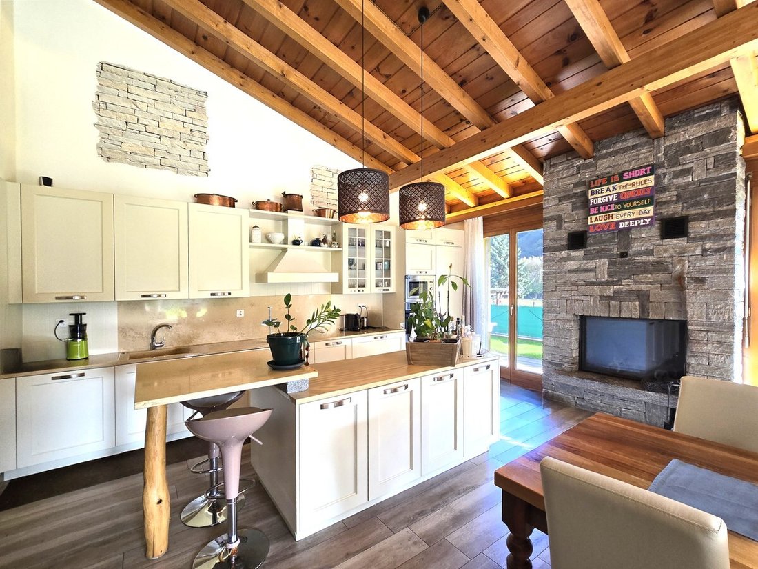 Villa in Mezzovico-Vira, Ticino, Switzerland 4 - 18580965