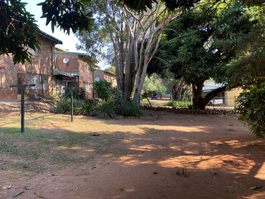 Apartment in White River, Kingsview, Mbombela 2 - 18582681