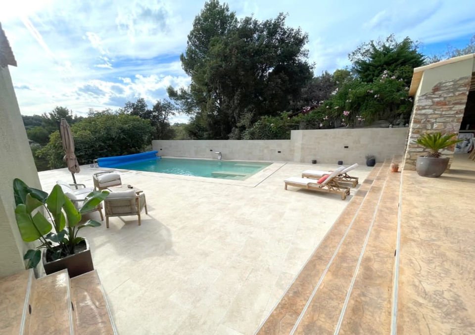 Chalet à Mont-ras, Catalogne, Espagne 3 - 18351110