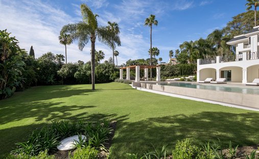 Villa in Puerto Banus, Marbella, Spain 1