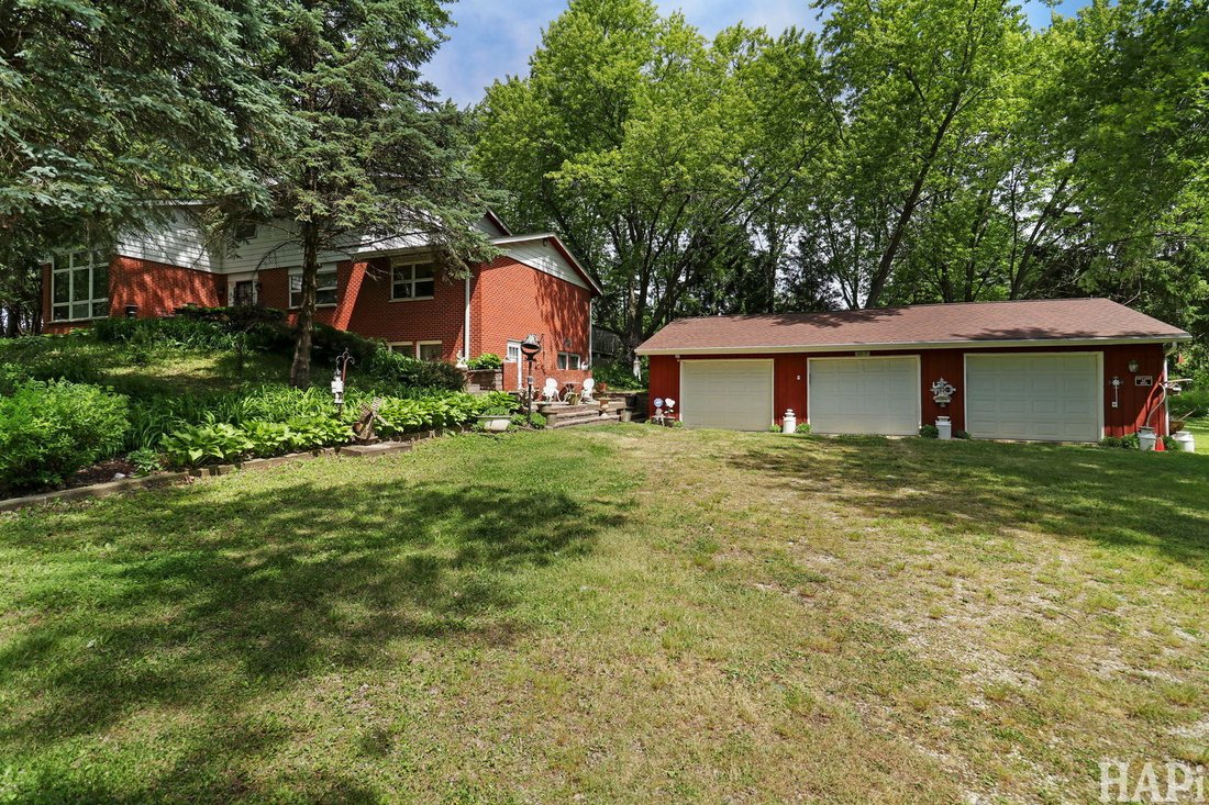 House in Woodstock, Illinois, United States 2 - 18584730