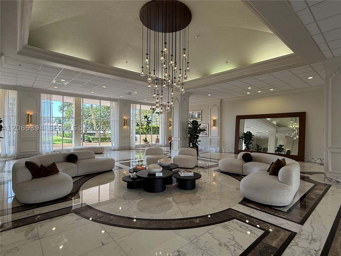 Condo in Miami Beach, Florida, United States 5 - 18584425