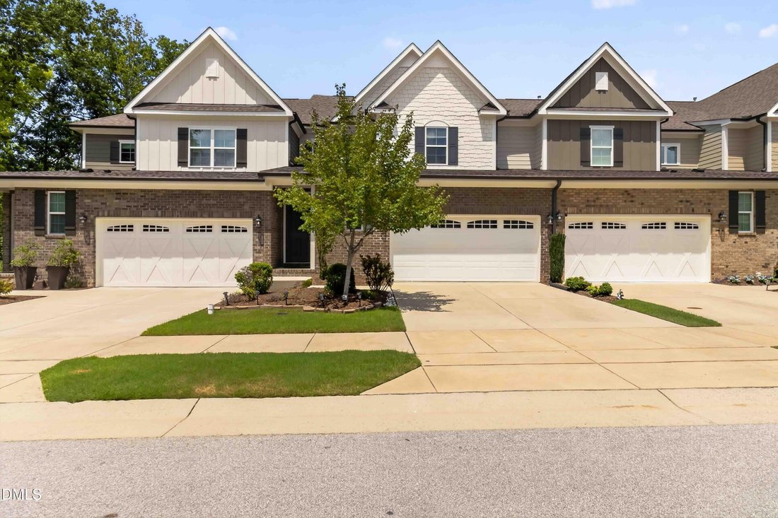 Townhouse in Apex, North Carolina, United States 1 - 18565697