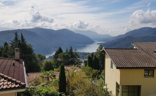Apartment in Vernate, Ticino, Switzerland 1