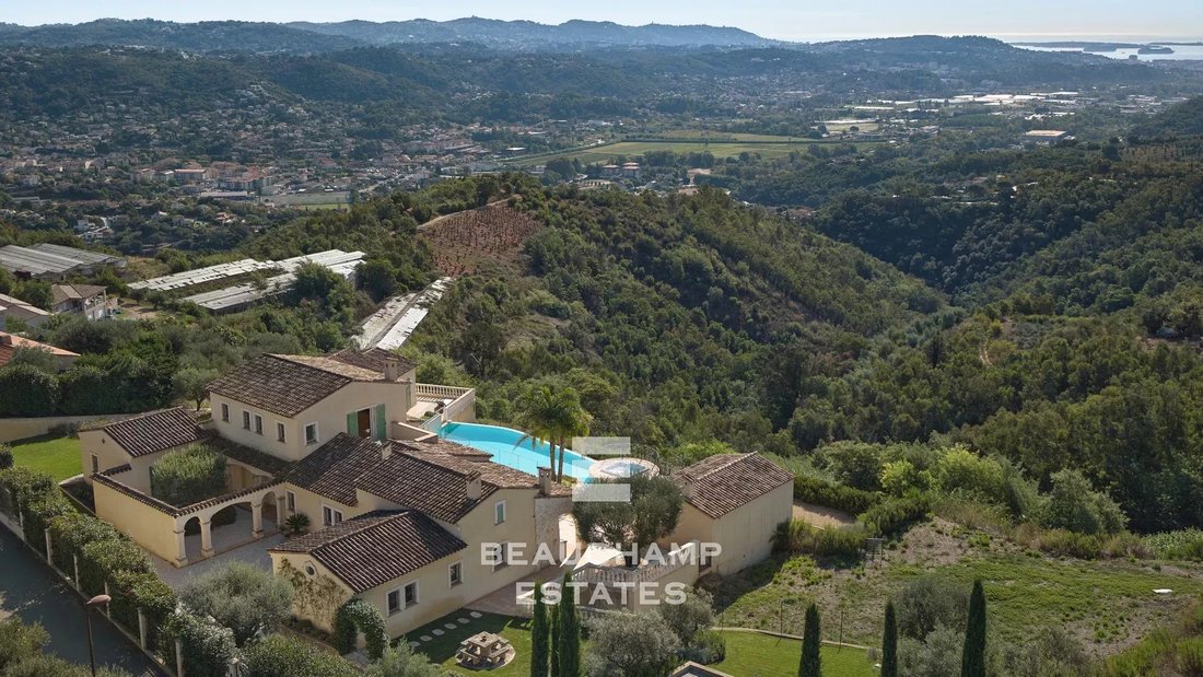 Villa in Les Termes, Mandelieu-la-Napoule, France 2 - 15376004