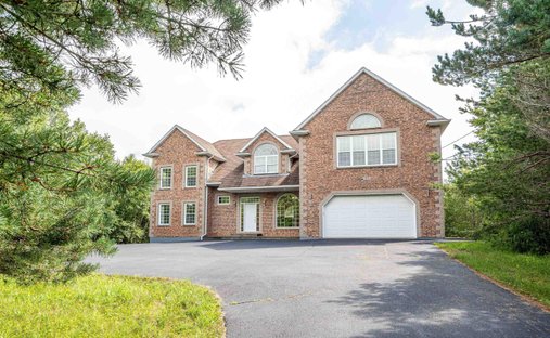 House in Cole Harbour, Nova Scotia, Canada 1