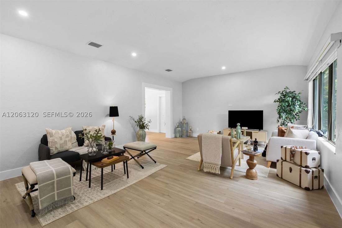 House in Miami, Florida, United States 5 - 18584432
