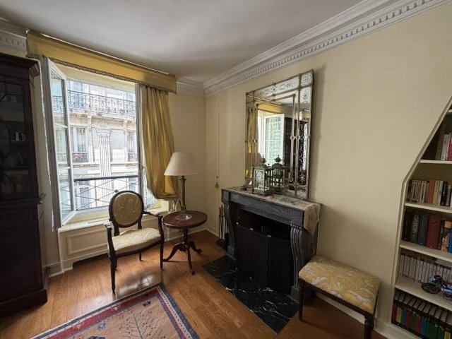 Apartment in Les Halles, Paris 1er Arrondissement, Paris 4 - 18555797