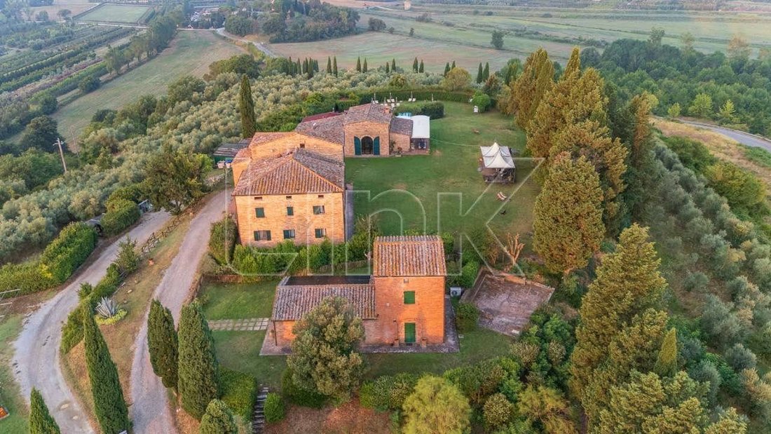 House in Castiglione del Lago, Umbria, Italy 4 - 18580507