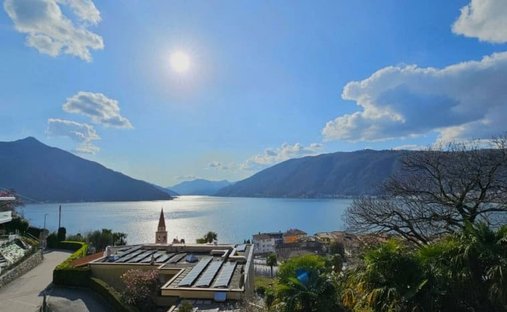 Villa in Bissone, Ticino, Switzerland 1