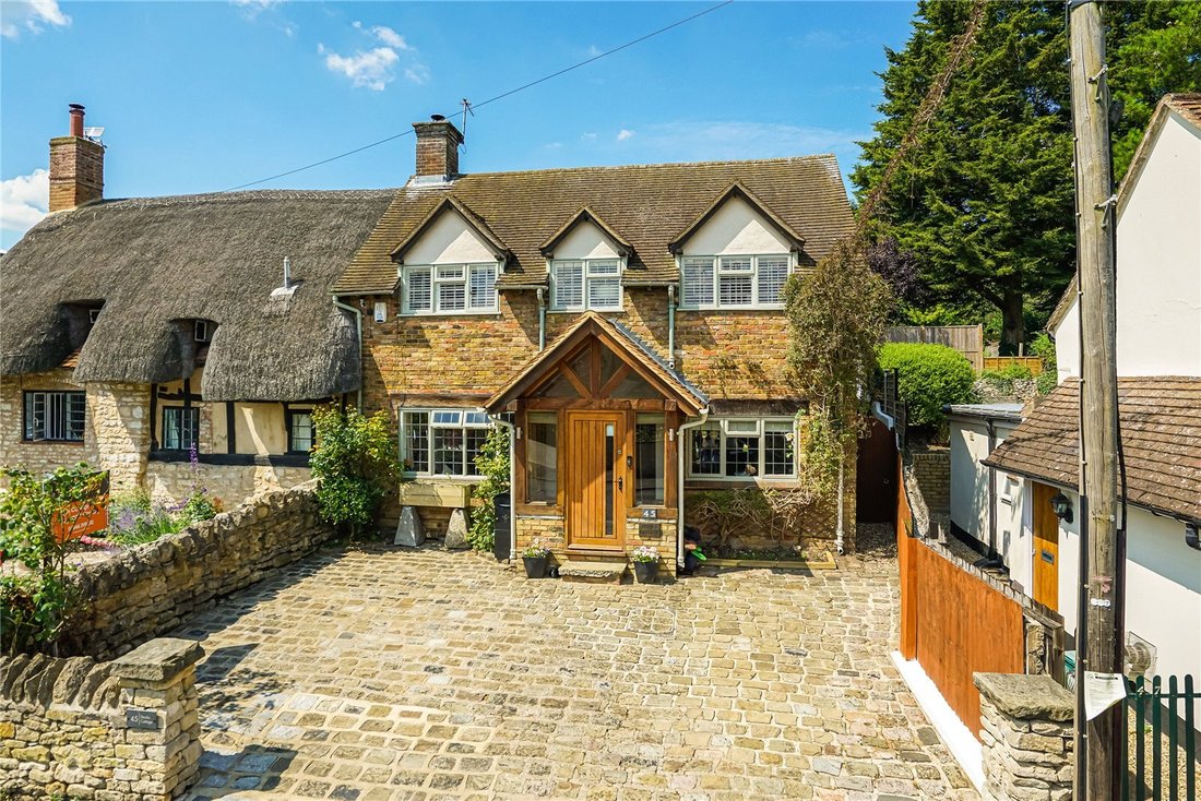 House in Long Crendon, England 1 - 18580565