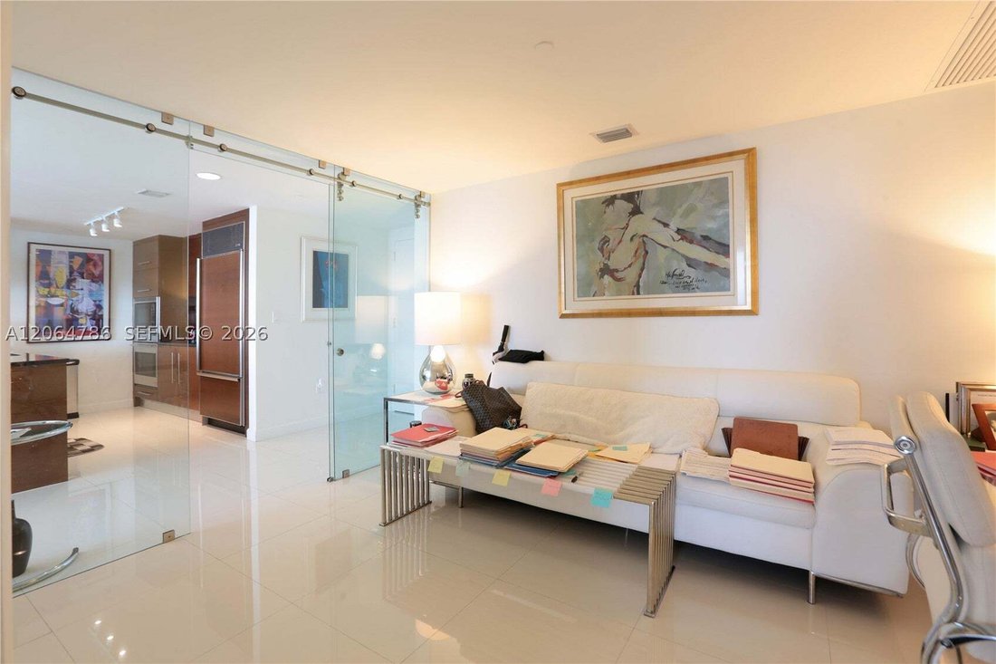 Condo in Miami, Florida, United States 5 - 18584417