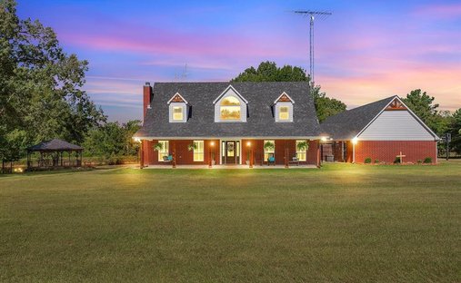 House in Ben Wheeler, Texas, United States 1
