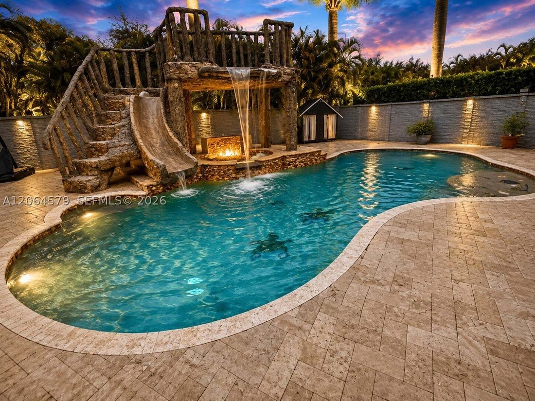 House in Hialeah, Florida, United States 2 - 18576889