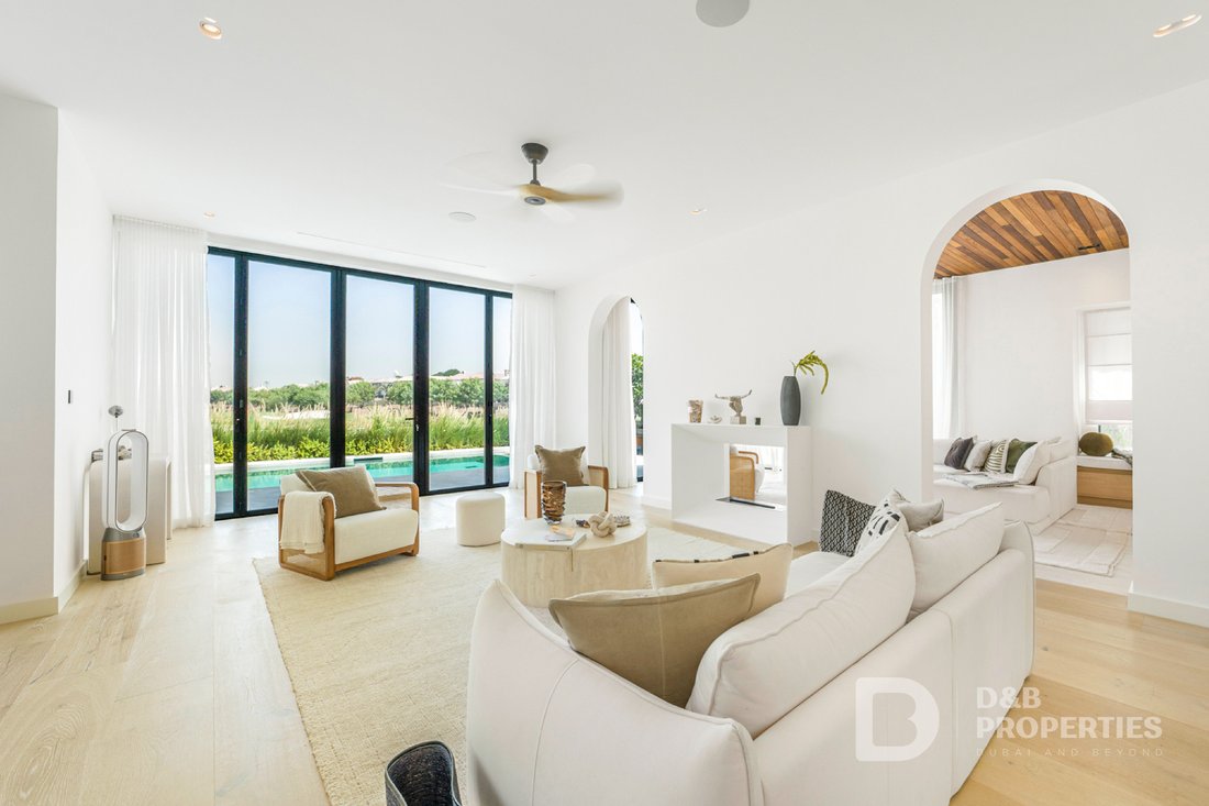 Villa in Jumeirah Golf Estates, Dubai, United Arab Emirates 1 - 18580551