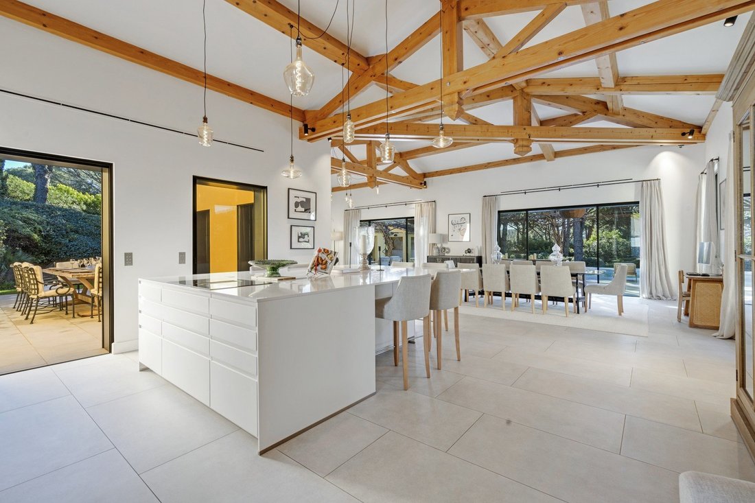 Villa in Zone Ouest Urbaine, Saint-Tropez, France 5 - 18586246