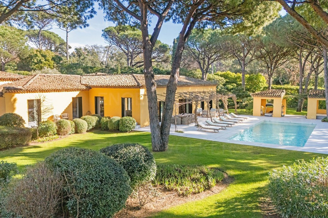 Villa in Zone Ouest Urbaine, Saint-Tropez, France 3 - 18586226