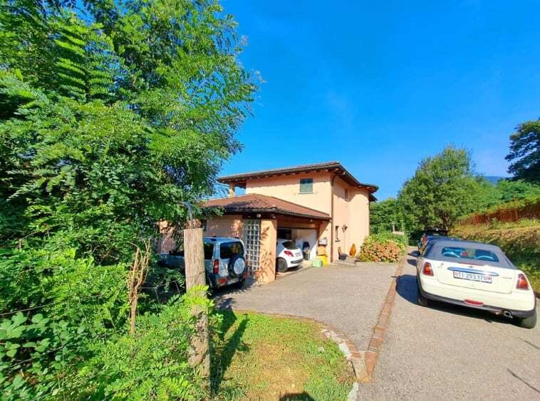 Villa in Tresa, Ticino, Switzerland 4 - 18581046