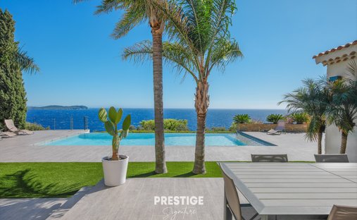 Villa in Centre Ville, Carqueiranne, France 1
