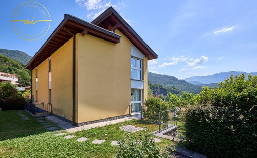 Villa in Torricella-Taverne, Ticino, Switzerland 1