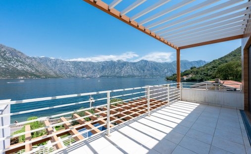 Villa en Donji Stoliv, Municipio de Kotor, Montenegro 1