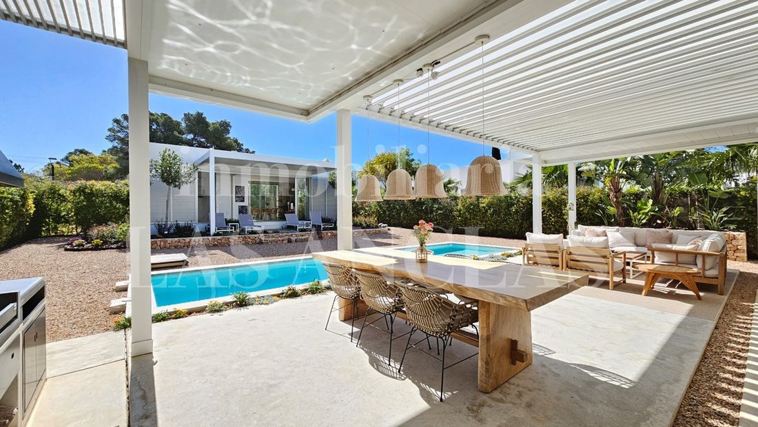 Villa in Cala Llenya, Santa Eularia des Riu, Balearic Islands 1 - 18582249