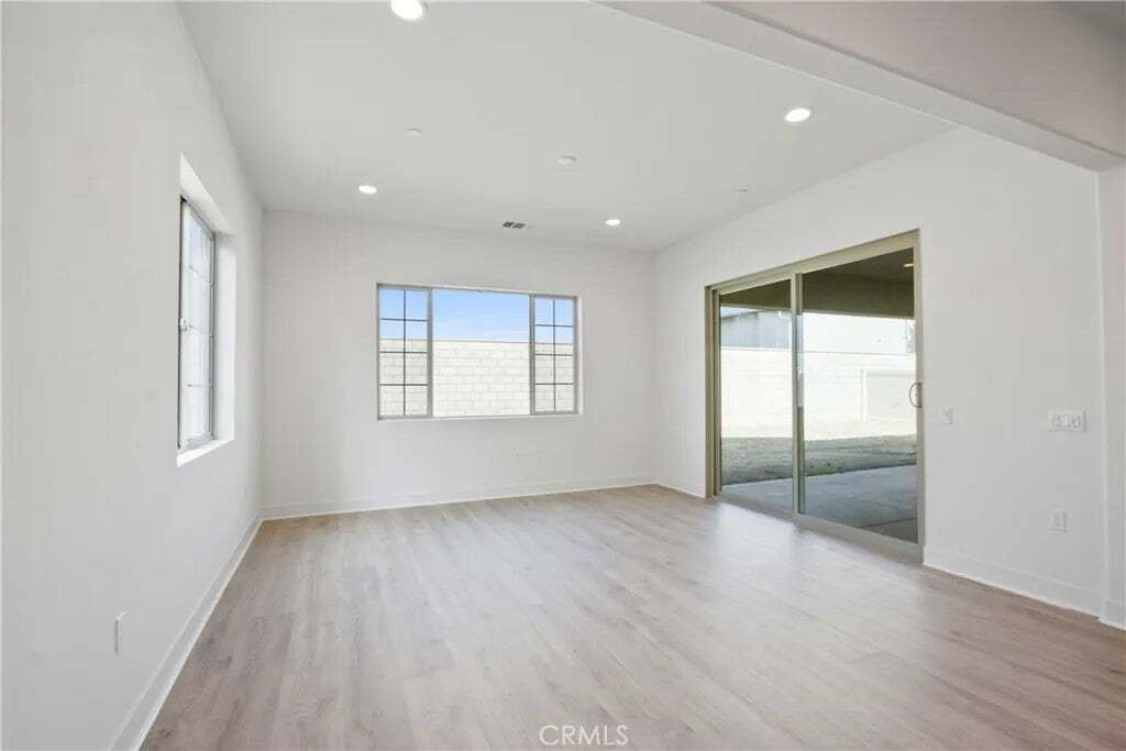 House in Chino, California, United States 5 - 16518254