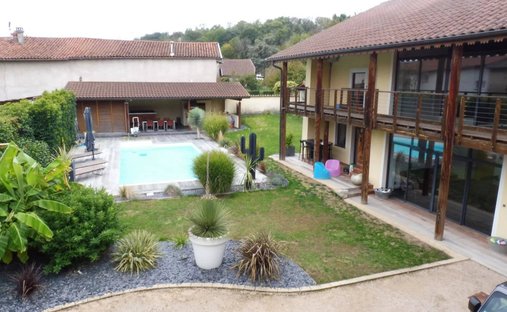 Casa a L'Etang, Meximieux, Francia 1